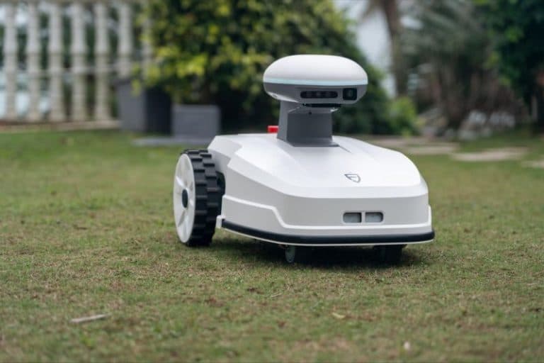 FJD FR4000 Robotinė Žoliapjovė
